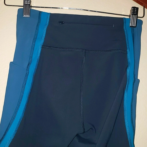 Lululemon Wild Twist 7/8 Tight *25" - Picture 8 of 11